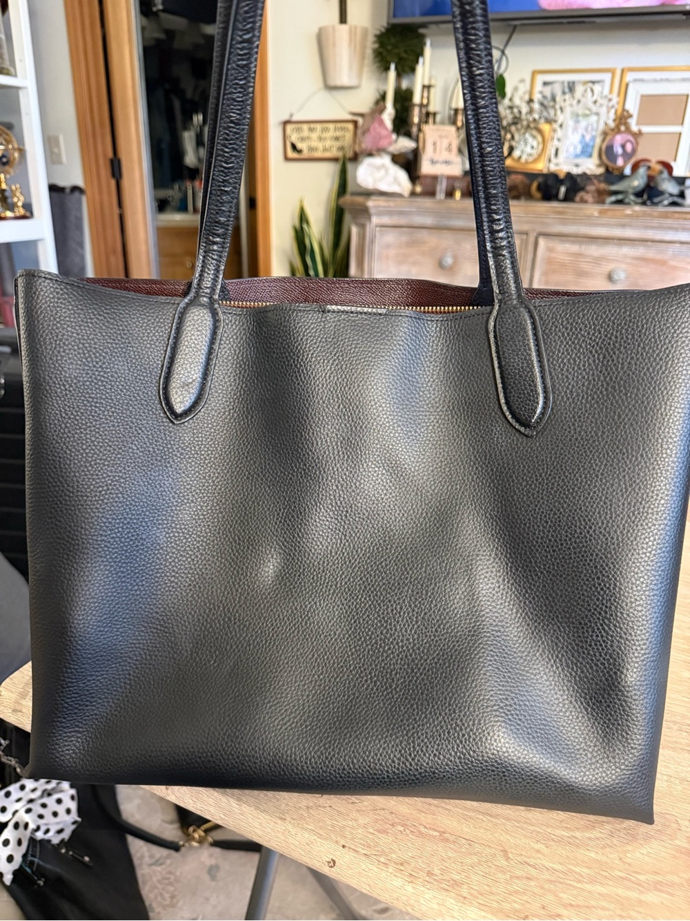 Large Coach Willow Tote - Picture 10 of 12